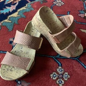 Vionic wedge sandals. Caramel snake print color, size 6. Adjustable straps.